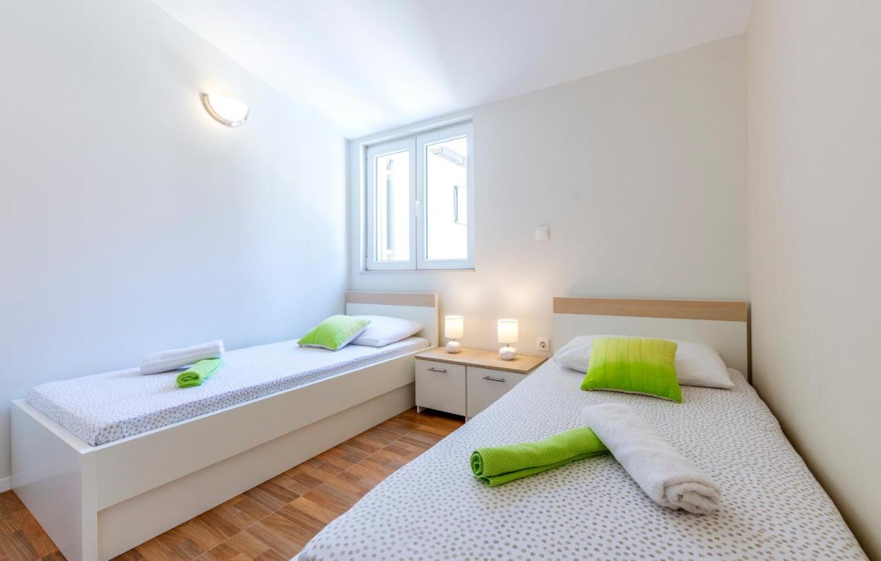 Apartments Listes มิลนา ภายนอก รูปภาพ
