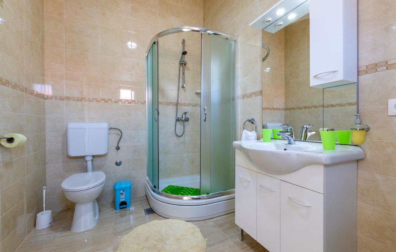 Apartments Listes มิลนา ภายนอก รูปภาพ
