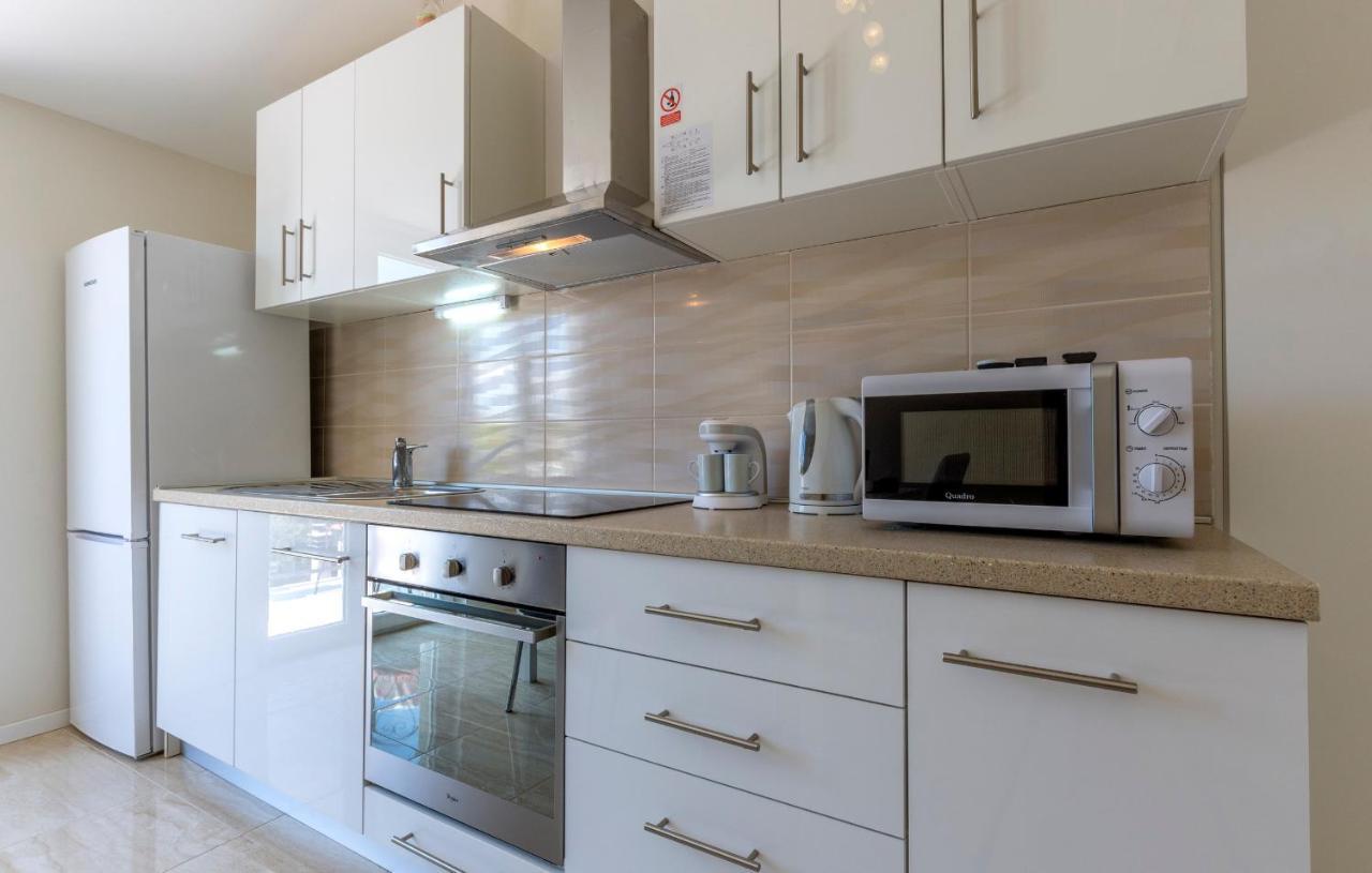 Apartments Listes มิลนา ภายนอก รูปภาพ