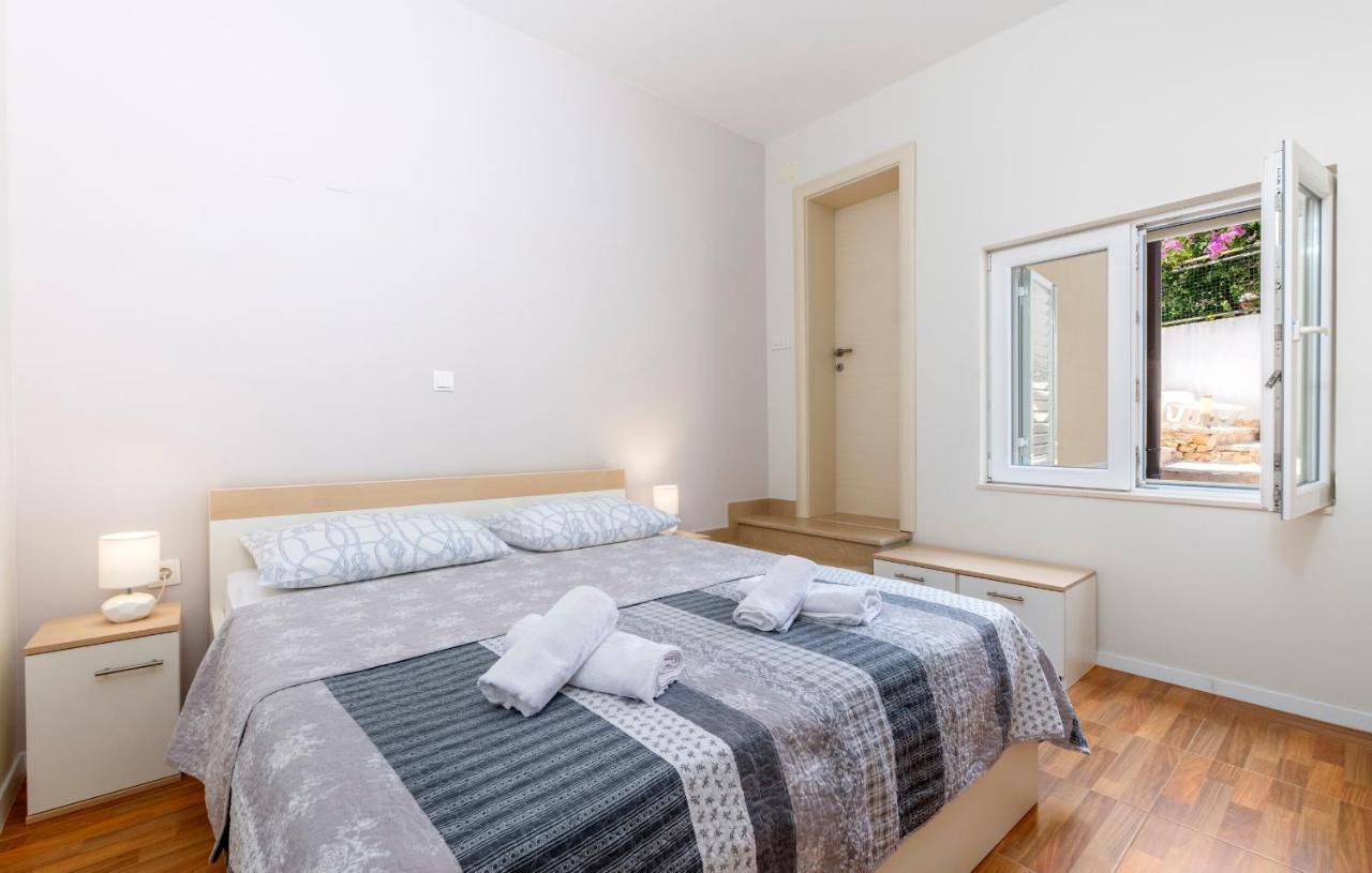 Apartments Listes มิลนา ภายนอก รูปภาพ