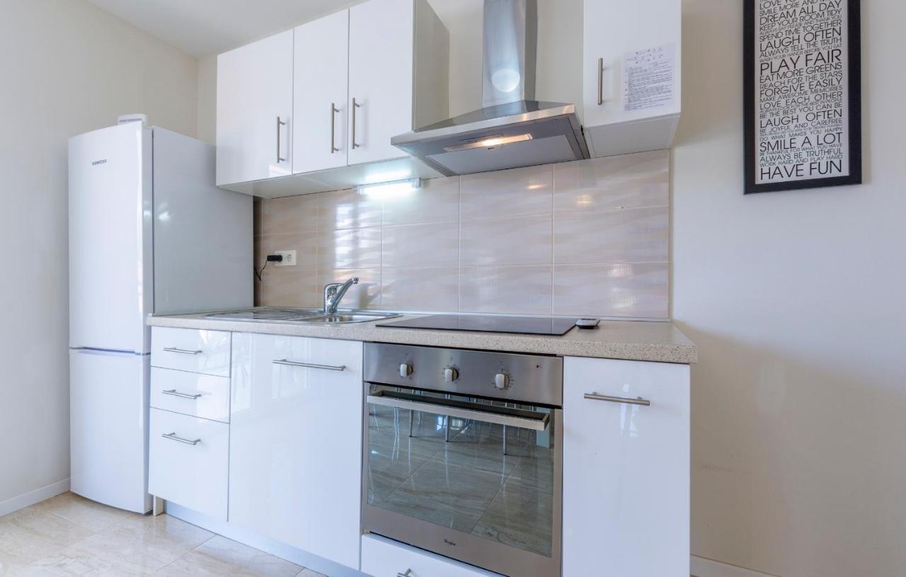 Apartments Listes มิลนา ภายนอก รูปภาพ